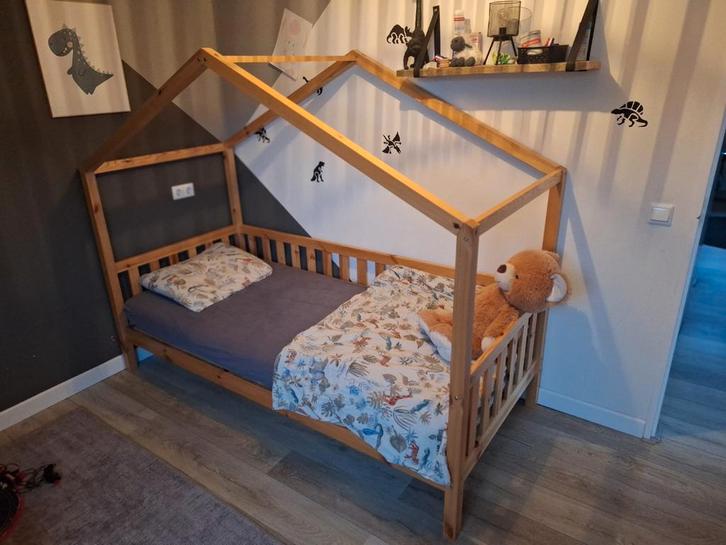 Bedhuisje 90x200, Huis en Inrichting, Slaapkamer | Bedden, Zo goed als nieuw, Eenpersoons, 90 cm, 200 cm, Hout, Bruin, Ophalen