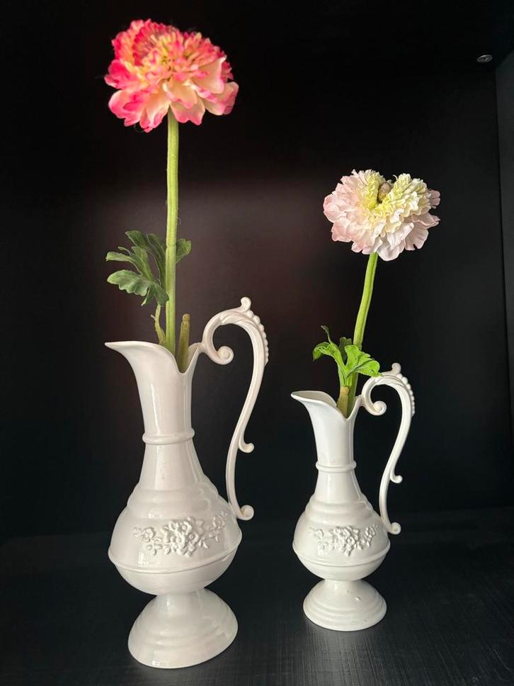 Set van 2 prachtige oude Victoriaanse kruiken Engeltjestin, Huis en Inrichting, Woonaccessoires | Vazen, Gebruikt, Wit, Minder dan 50 cm