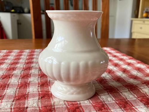 Wedgwood lepelvaasje 33, Huis en Inrichting, Keuken | Servies, Zo goed als nieuw, Overige typen, Wedgwood, Aardewerk, Ophalen of Verzenden