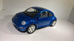 Volkswagen new beetle bleu Bburago 1.18, Hobby en Vrije tijd, Modelauto's | 1:18, Ophalen of Verzenden, Bburago, A, A