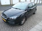 Ford Focus 1.6-16V Futura beschrijving lezen, 1596 cc, Zwart, Handgeschakeld, Benzine