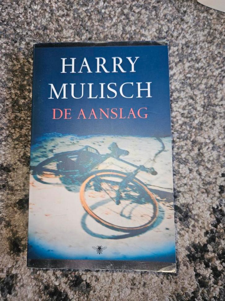 De Aanslag - Harry Mulisch, Boeken, Romans, Zo goed als nieuw, Nederland, Ophalen of Verzenden