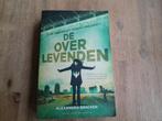 Alexandra Bracken/ De overlevenden, Boeken, Ophalen of Verzenden, Gelezen