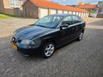 Seat Cordoba 1.4 16V 2004 Zwart Nieuw APK 4-12-2026., Auto's, Voorwielaandrijving, 74 pk, 4 cilinders, Zwart