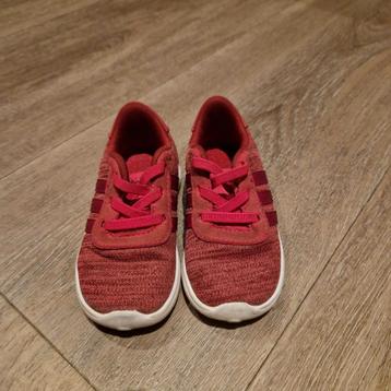 Adidas Schoentjes Maat 23 beschikbaar voor biedingen
