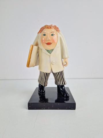 Renée Bazuine sculptuur Figuratief beeld op voet art 230/250 beschikbaar voor biedingen