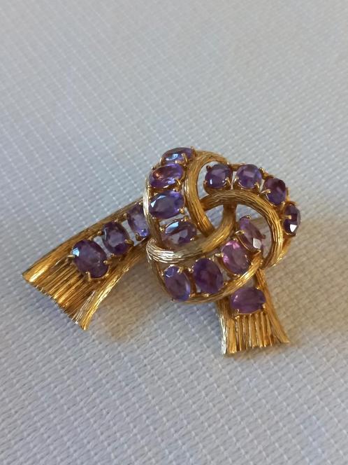 18 Krt. gouden strik broche +16 amethisten - Italië 1960-80, Sieraden, Tassen en Uiterlijk, Broches, Zo goed als nieuw, Goud, Goud