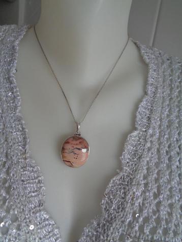zilveren ketting met grote hanger met mineraalsteen [607] beschikbaar voor biedingen