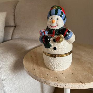 Vintage sneeuwpop trinket box beschikbaar voor biedingen
