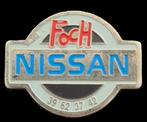 Nissan Foch dealer pin-blauw-rood gelakt, Verzenden, Nieuw, Transport, Speldje of Pin