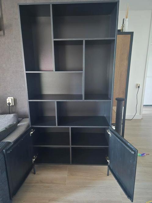 Woood Gravure hoge wandkast, Huis en Inrichting, Kasten | Wandmeubels, Gebruikt, 200 cm of meer, Minder dan 150 cm, 25 tot 50 cm