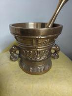 7667) mooie antieke zware messing  vijzel met stamper, Antiek en Kunst, Ophalen of Verzenden