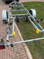 Pega V-liner tot ruim 6 meter 750kilo as, Watersport en Boten, Boottrailers, Ophalen, Zo goed als nieuw, Minder dan 6 meter, Sloepentrailer