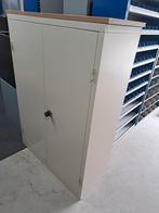 Zeer degelijke archiefkast draaideurkast legbordkast, Ophalen, Gebruikt, 25 tot 50 cm
