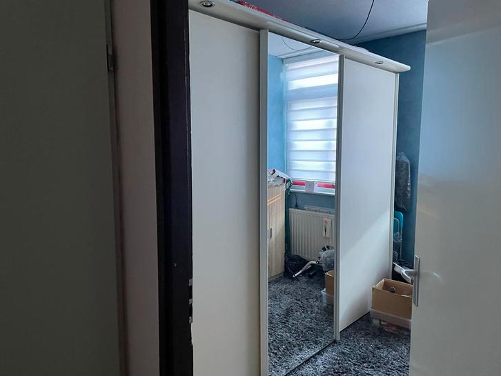 Grote kledingkast met verlichting - 284x216x60 cm, Huis en Inrichting, Kasten | Kledingkasten, Gebruikt, 200 cm of meer, 50 tot 75 cm