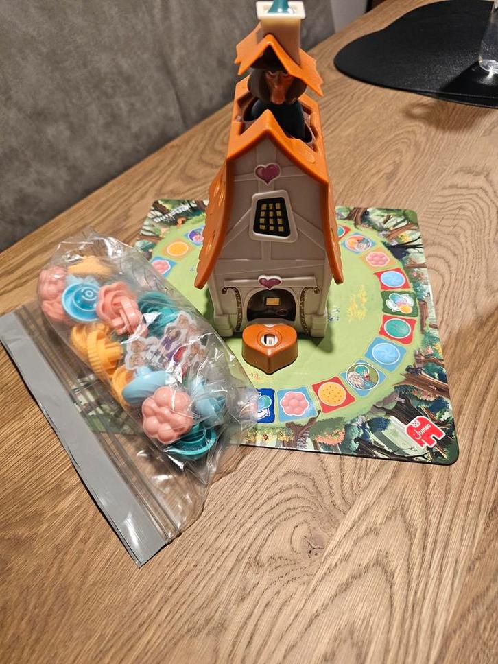 Efteling Knibbel Knabbel Knuisje spel, Hobby en Vrije tijd, Feestartikelen, Zo goed als nieuw, Overige typen, Overige, Ophalen of Verzenden