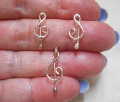 Zilveren setje oorbellen met hanger G Sleutel nr.090, Sieraden, Tassen en Uiterlijk, Oorbellen, Zo goed als nieuw, Zilver, Zilver