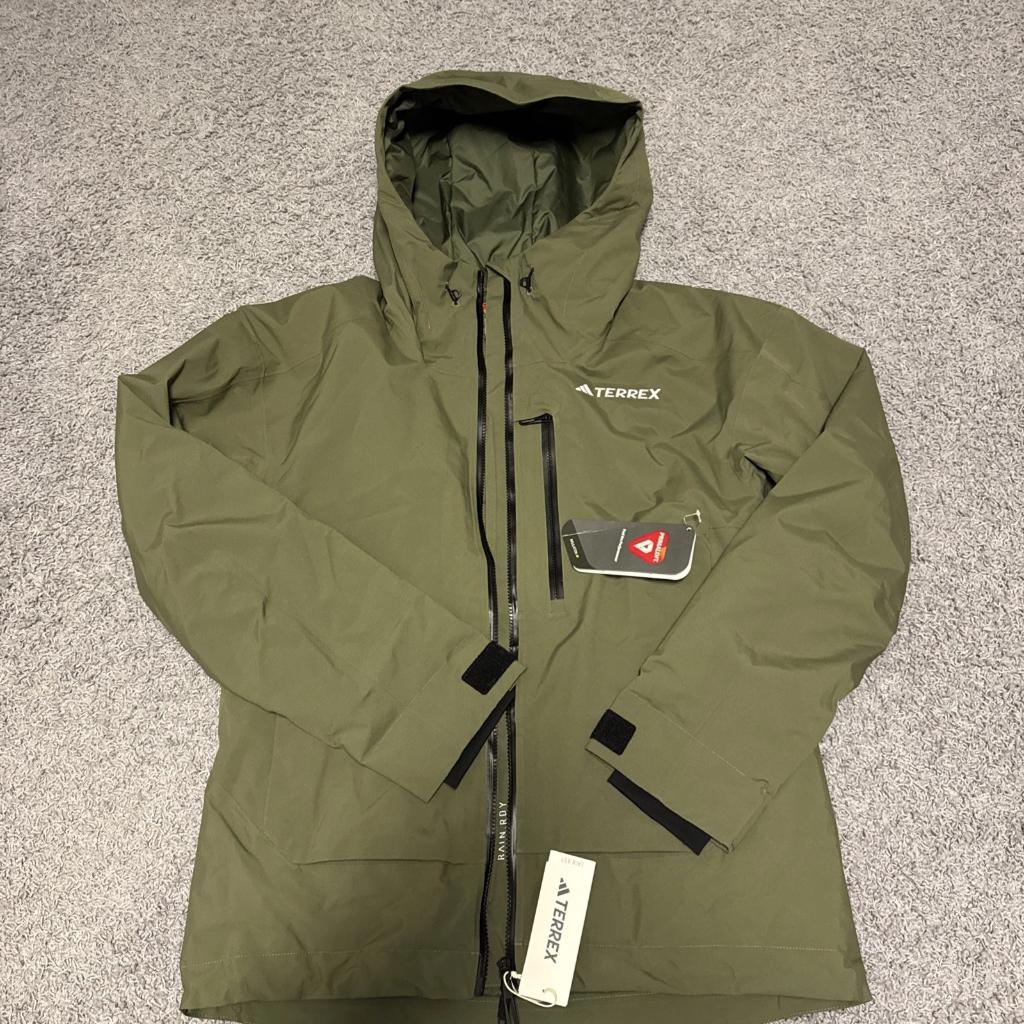 Adidas Terrex ski jas, maat M, Maat 48/50 (M), Nieuw, Ophalen of Verzenden, Adidas