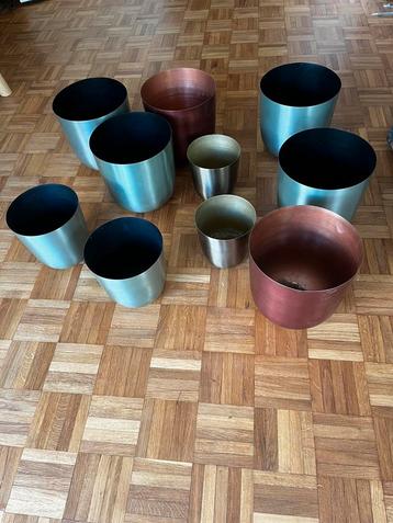 10x metalen sier binnen/plantenpotten beschikbaar voor biedingen