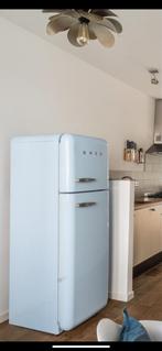 Lichtblauwe Smeg Koelkast met Vriesvak, Witgoed en Apparatuur, Koelkasten en IJskasten, Ophalen, Gebruikt, 200 liter of meer, 60 cm of meer