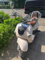 Retro Scooter met koffer/ Geel kenteken, Ophalen, Gebruikt, Maximaal 45 km/u