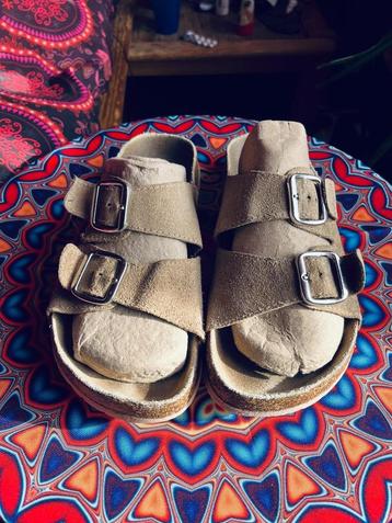 Beige suéde sandalen van Tex maat 39 nu 19,99€ beschikbaar voor biedingen