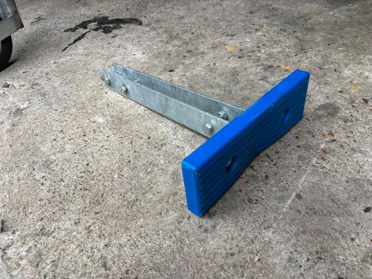 Boegsteun boottrailer, Doe-het-zelf en Verbouw, Metalen, Zo goed als nieuw, Ophalen
