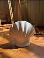 Vintage Schelp Vaas, Huis en Inrichting, Woonaccessoires | Vazen, Gebruikt, Wit, Aardewerk of Porselein, Ophalen of Verzenden