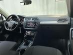 Volkswagen Tiguan 1.4 TSI Comfortline Navigatie Parkeersenso, Auto's, Voorwielaandrijving, 4 cilinders, Met garantie (alle), Origineel Nederlands