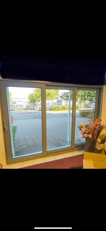 Mooie 3 delige aluminium schuifpui met hr++ glas beschikbaar voor biedingen