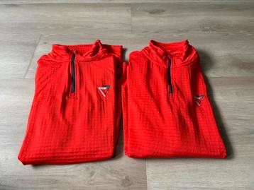 2x Rood Crivit thermo shirt met lange mouwen beschikbaar voor biedingen