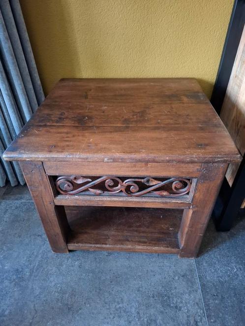 Bijzettafel uit de collectie van Hedi Meubelen 60x60x59, Huis en Inrichting, Tafels | Bijzettafels, Zo goed als nieuw, Vierkant