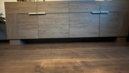Massieve kast, Huis en Inrichting, Complete inboedels, Ophalen
