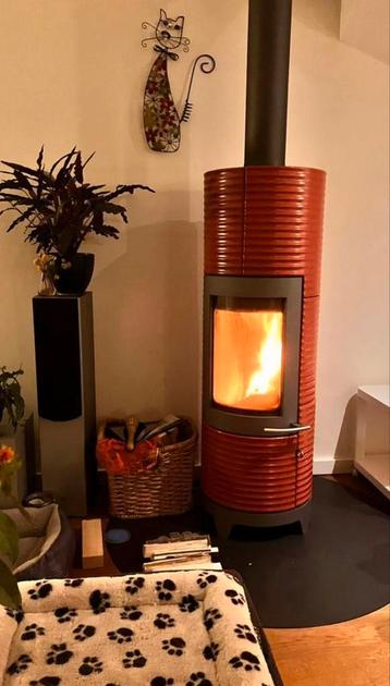 Hase Lisboa draaibare houtkachel beschikbaar voor biedingen