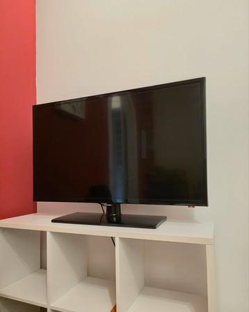 Samsung tv televisie UE32F5000AW 32" zwart beschikbaar voor biedingen