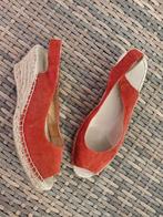 Zomer sandalen, suède, Bijenkorf, maat 38, zgan, Bijenkorf, Oranje, Zo goed als nieuw, Sandalen of Muiltjes