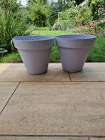 2 zeer licht lila bloempotten, Kunststof, Gebruikt, Rond, Tuin