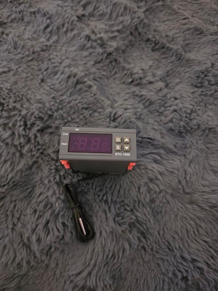 STC-1000 digitale temperatuurregelaar met sensor 220V, Huis en Inrichting, Overige Huis en Inrichting, Nieuw, Ophalen