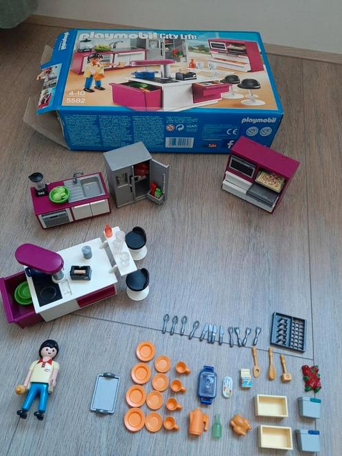 Playmobil city life woonkeuken kookeiland 5582, Kinderen en Baby's, Speelgoed | Playmobil, Zo goed als nieuw, Ophalen of Verzenden