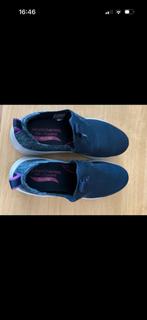Skechers instappers maat 38,5, Ophalen of Verzenden, Zo goed als nieuw, Zwart, Instappers