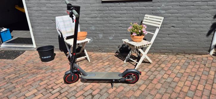 Elektrische Step - Gebruikt, Fietsen en Brommers, Steps, Gebruikt, Elektrische step (E-scooter), Ophalen