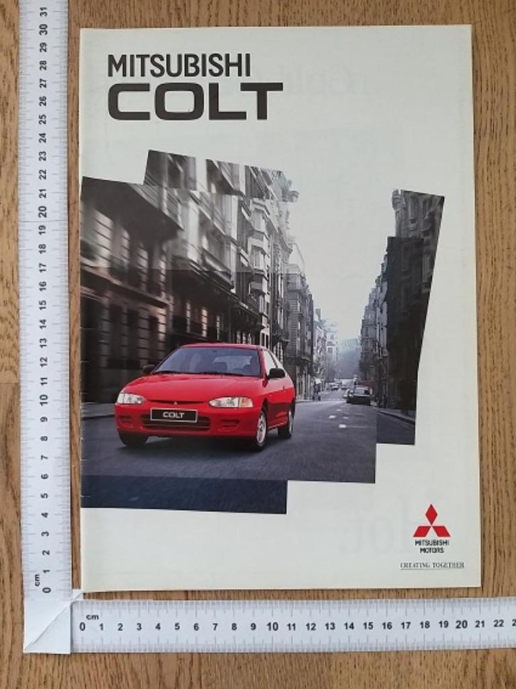 Mitsubishi Colt, brochure 1996, Boeken, Auto's | Folders en Tijdschriften, Gelezen, Mitsubishi, Ophalen of Verzenden