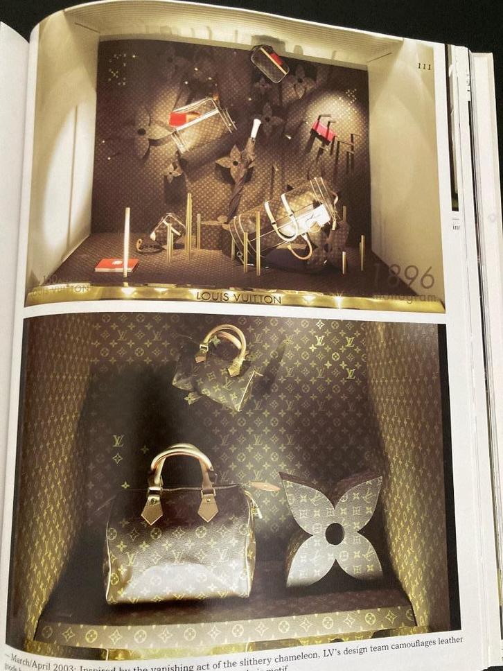 Forefront koffietafelboek etalages van Louis Vuitton, Gucci, Boeken, Mode, Zo goed als nieuw, Mode algemeen, Ophalen of Verzenden