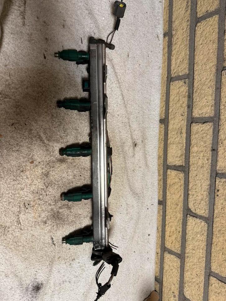 Volvo v70r s60r groene injectoren, Auto-onderdelen, Motor en Toebehoren, Volvo, Gebruikt, Ophalen of Verzenden