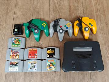 Nintendo 64 + 7 Games + 3 controllers + Rumble Pack beschikbaar voor biedingen