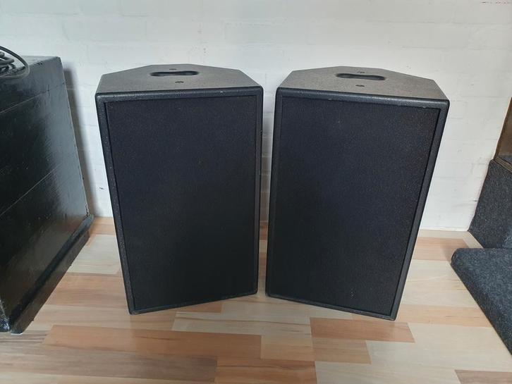 AD monitor/front speakers passief + versterker + case, Audio, Tv en Foto, Luidsprekers, Zo goed als nieuw, Front, Rear of Stereo speakers