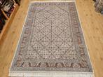 Handgeknoopt oosters tapijt herati 253x166, Huis en Inrichting, Stoffering | Tapijten en Kleden, Info@SlatsAntiek.nl, Crème, Perzisch