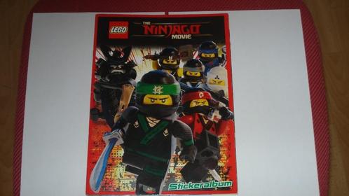 THE NINJAGO MOVIE LEEG STICKERALBUM + 123 STICKERS ( NIEUW), Kinderen en Baby's, Speelgoed | Duplo en Lego, Nieuw, Lego, Ophalen of Verzenden