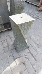 Waterornament / vijverelement twist vorm, Ophalen, Gebruikt, Hardsteen, Waterornament