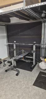 Bankdruk- en squatrek met verstelbare bank, Sport en Fitness, Ophalen, Zo goed als nieuw, Krachtstation